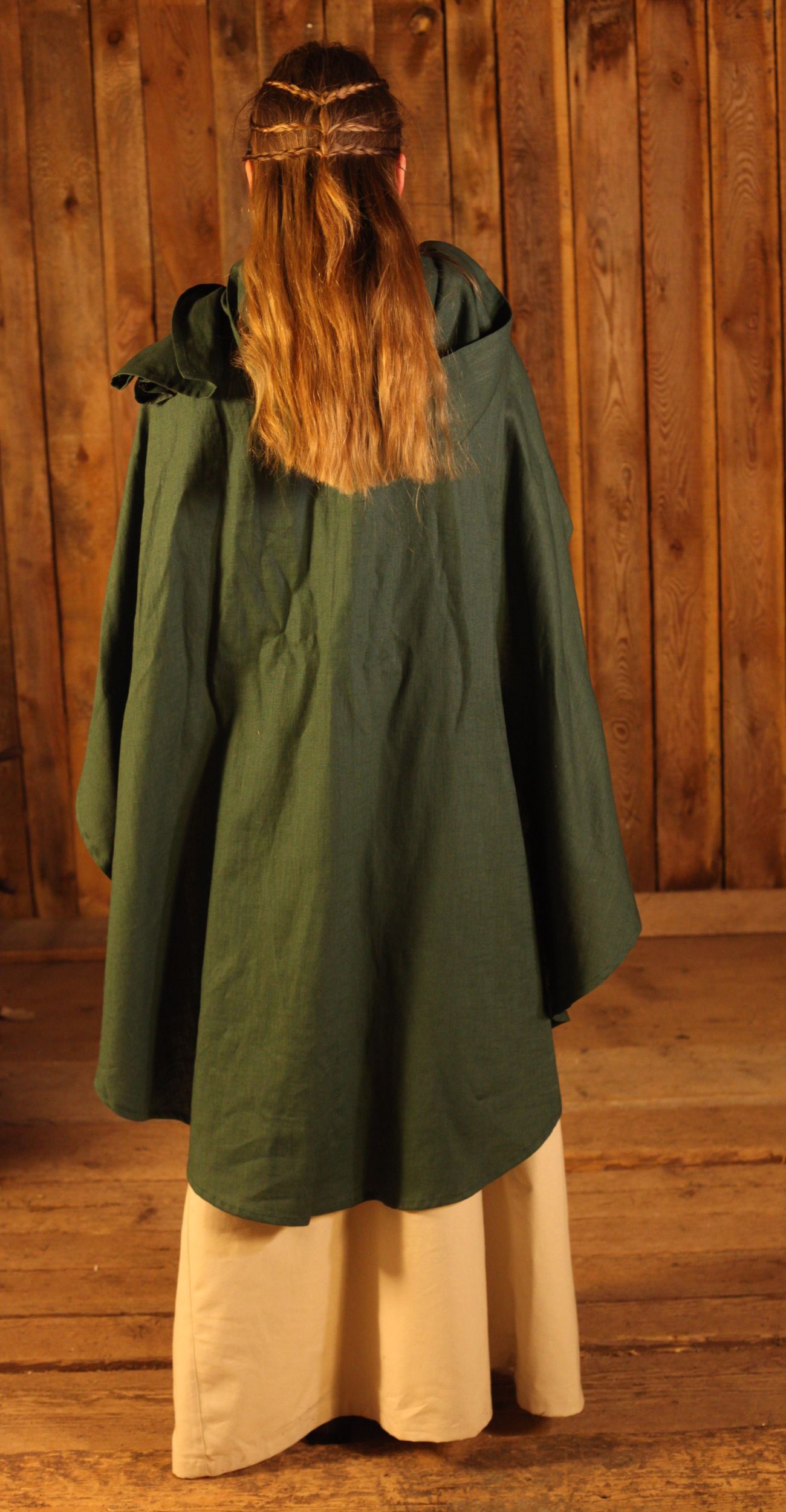 Mittelalterliches Gewandset für Frauen IV
