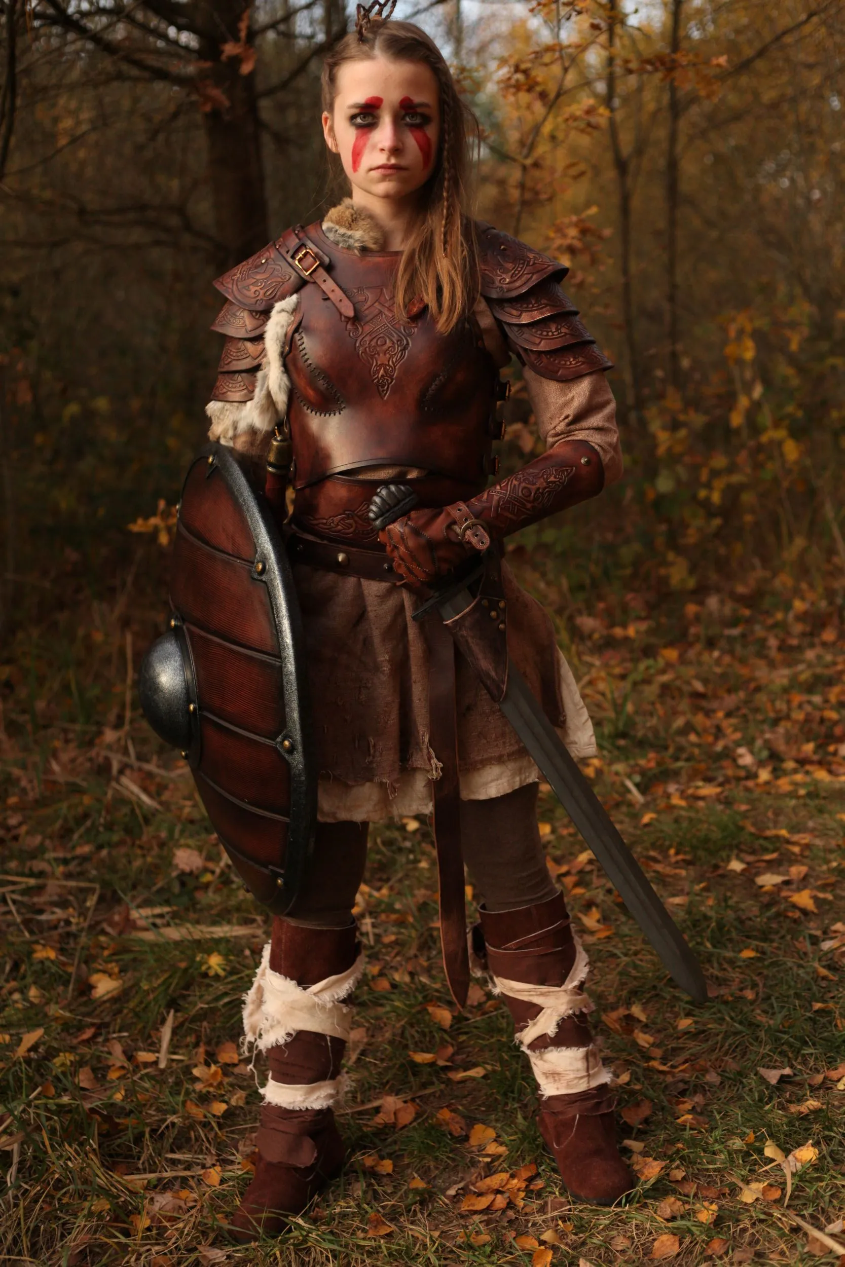 LARP Lederrüstung Schildmaid