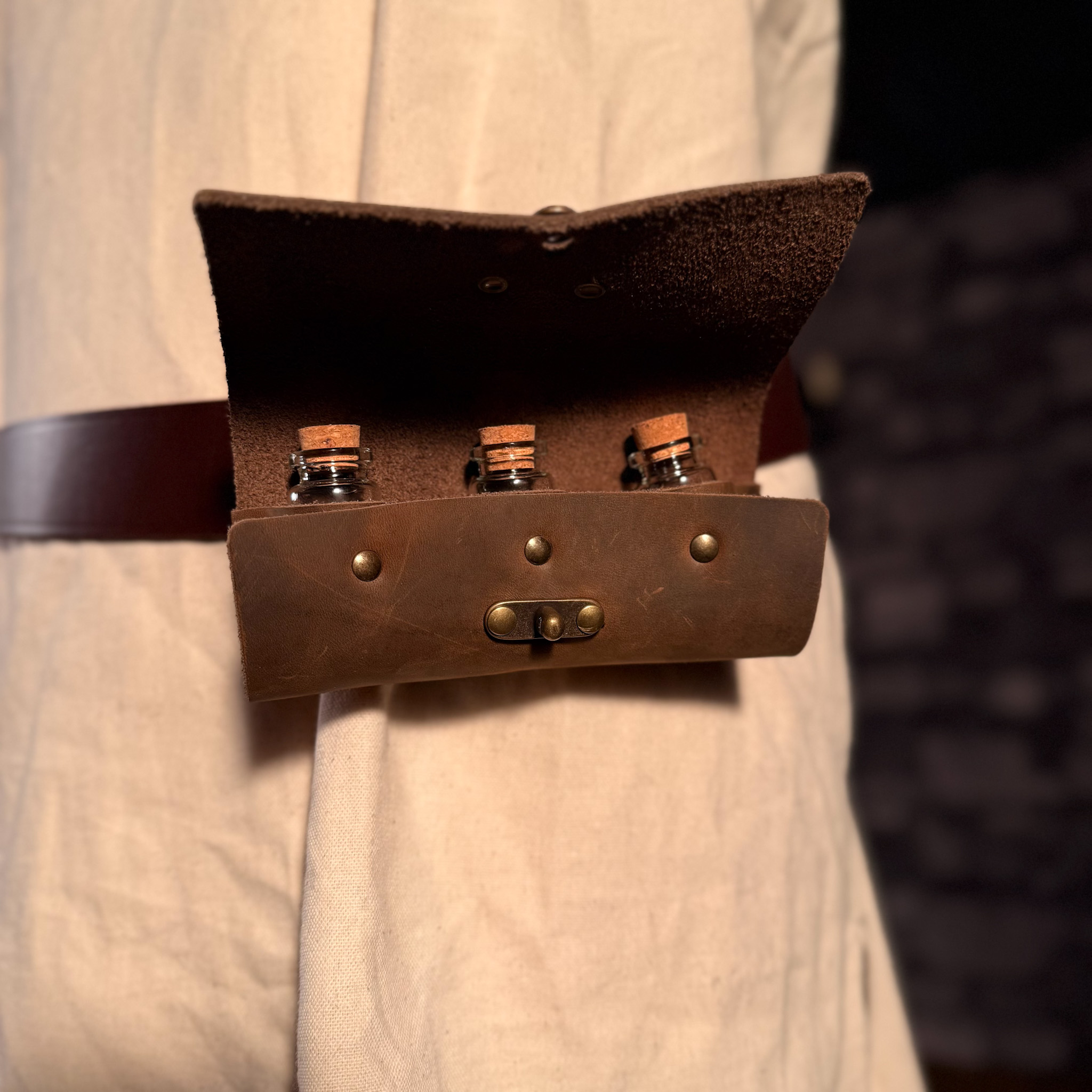 Trankhalter/Tranktasche Trio, viele Farben