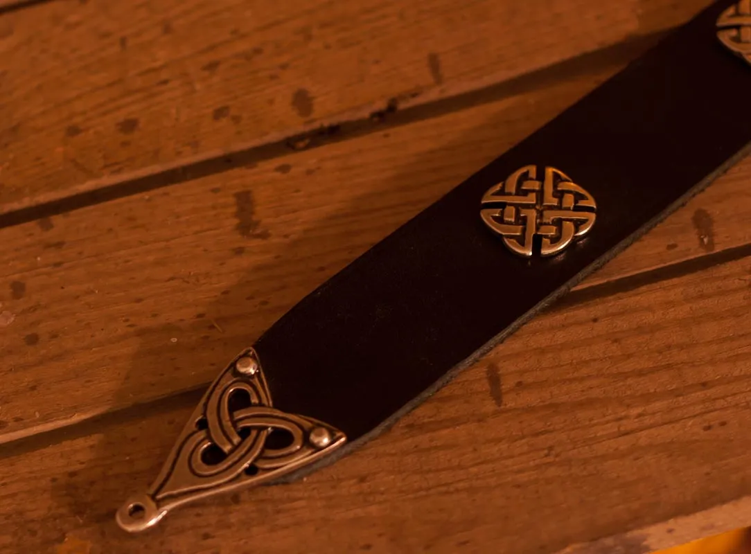 Mittelalter Langgürtel mit Ziernieten 4cm