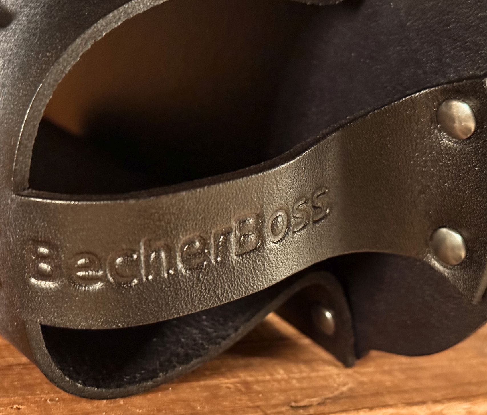 BecherBoss Getränkehalter Totenkopf 17 schwarz