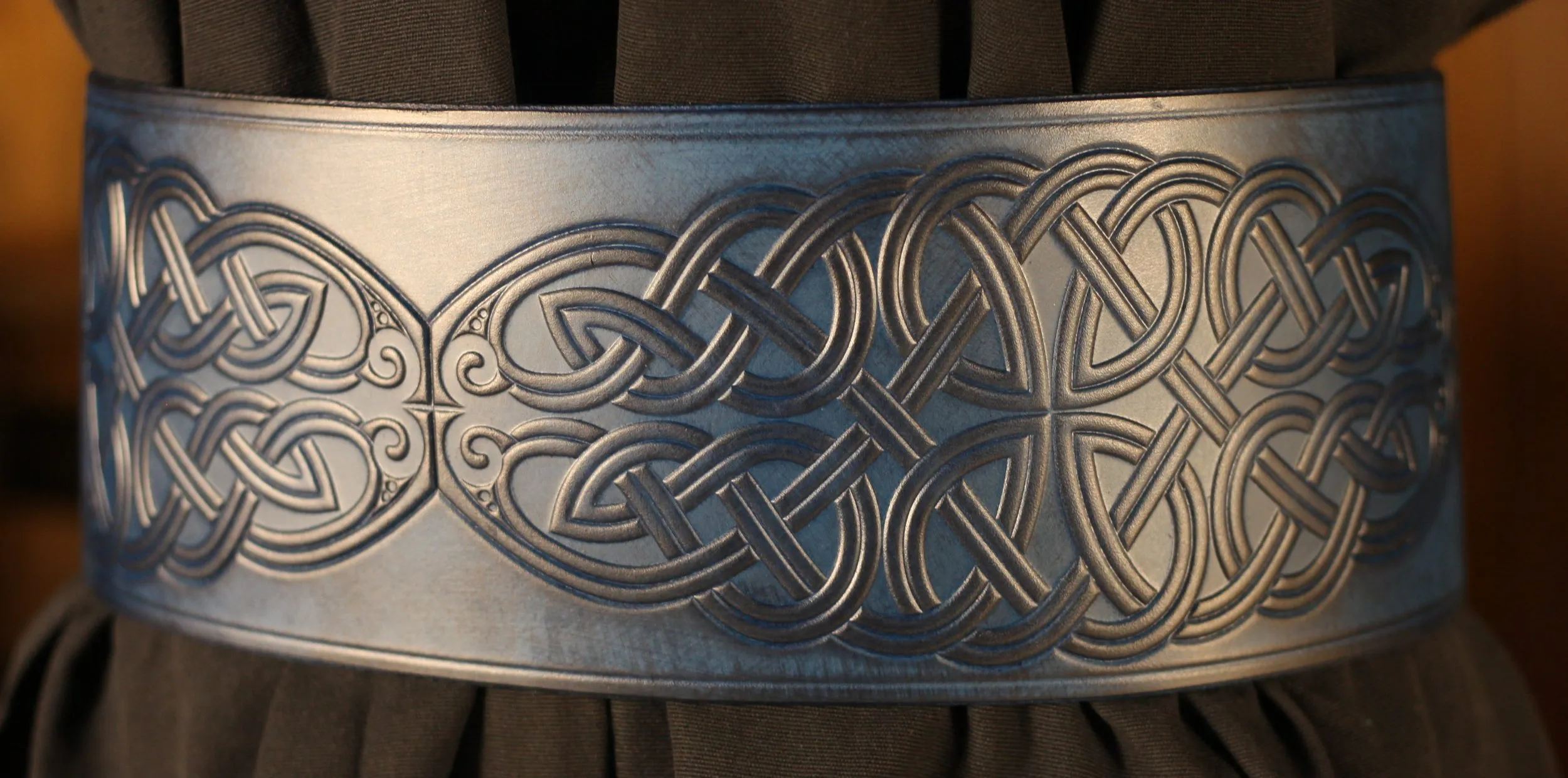 Breiter LARP Ledergürtel, blau