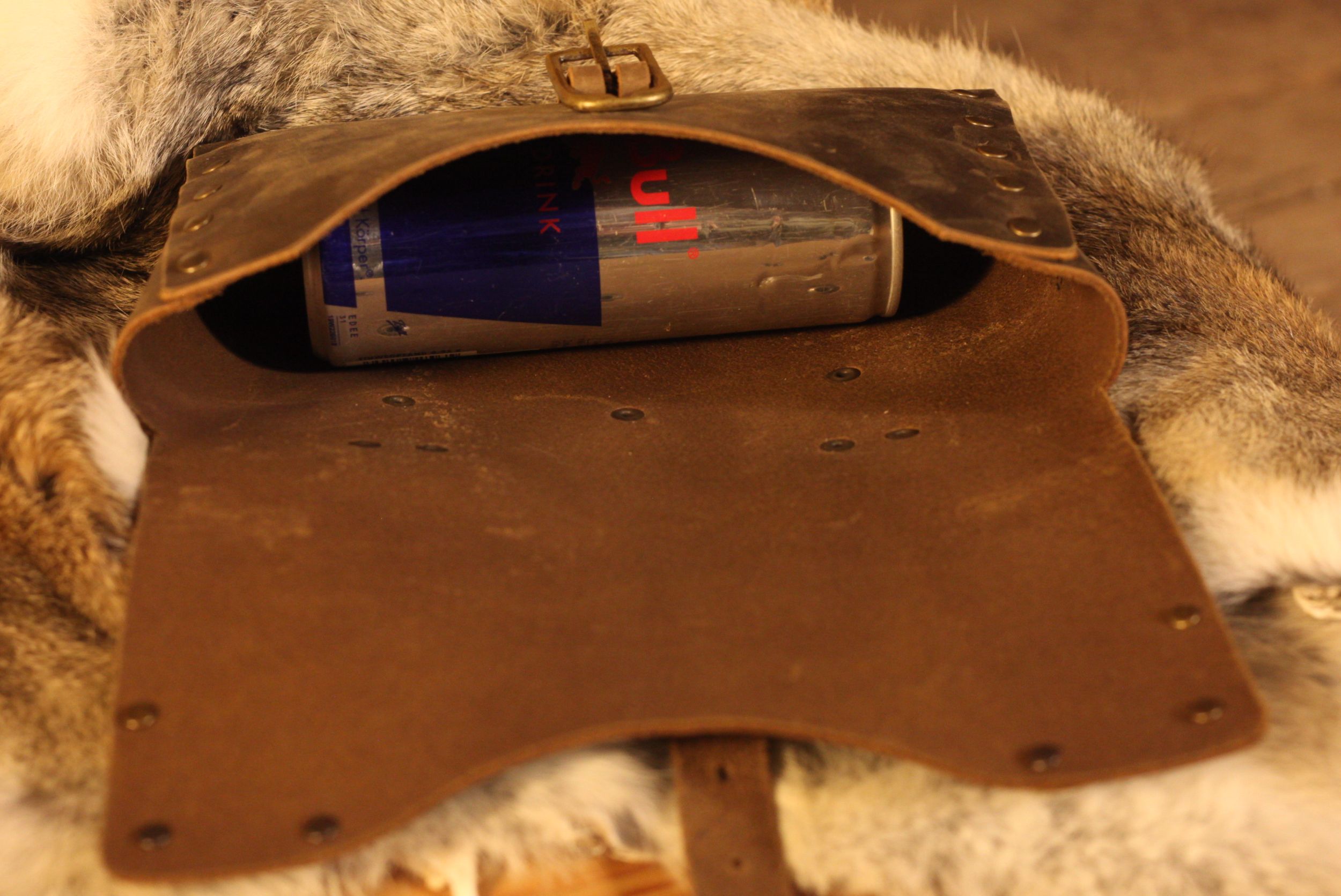 Große Gürteltasche aus Leder Wikinger braun