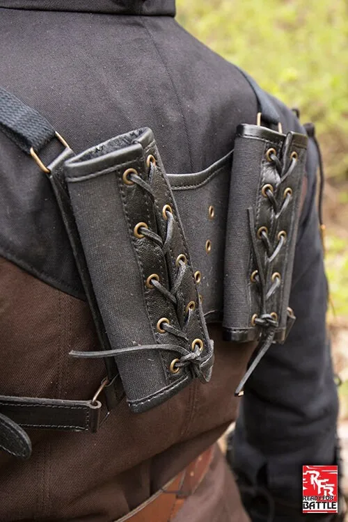 Schwarzer Schwerthalter für den Rücken