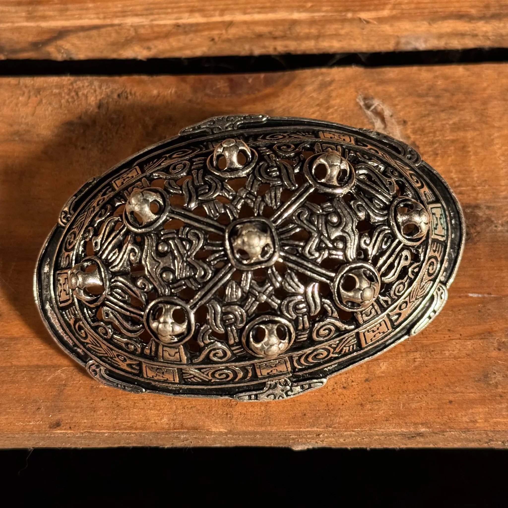 Wikinger Ovalfibel - Schalenfibel, versilbert