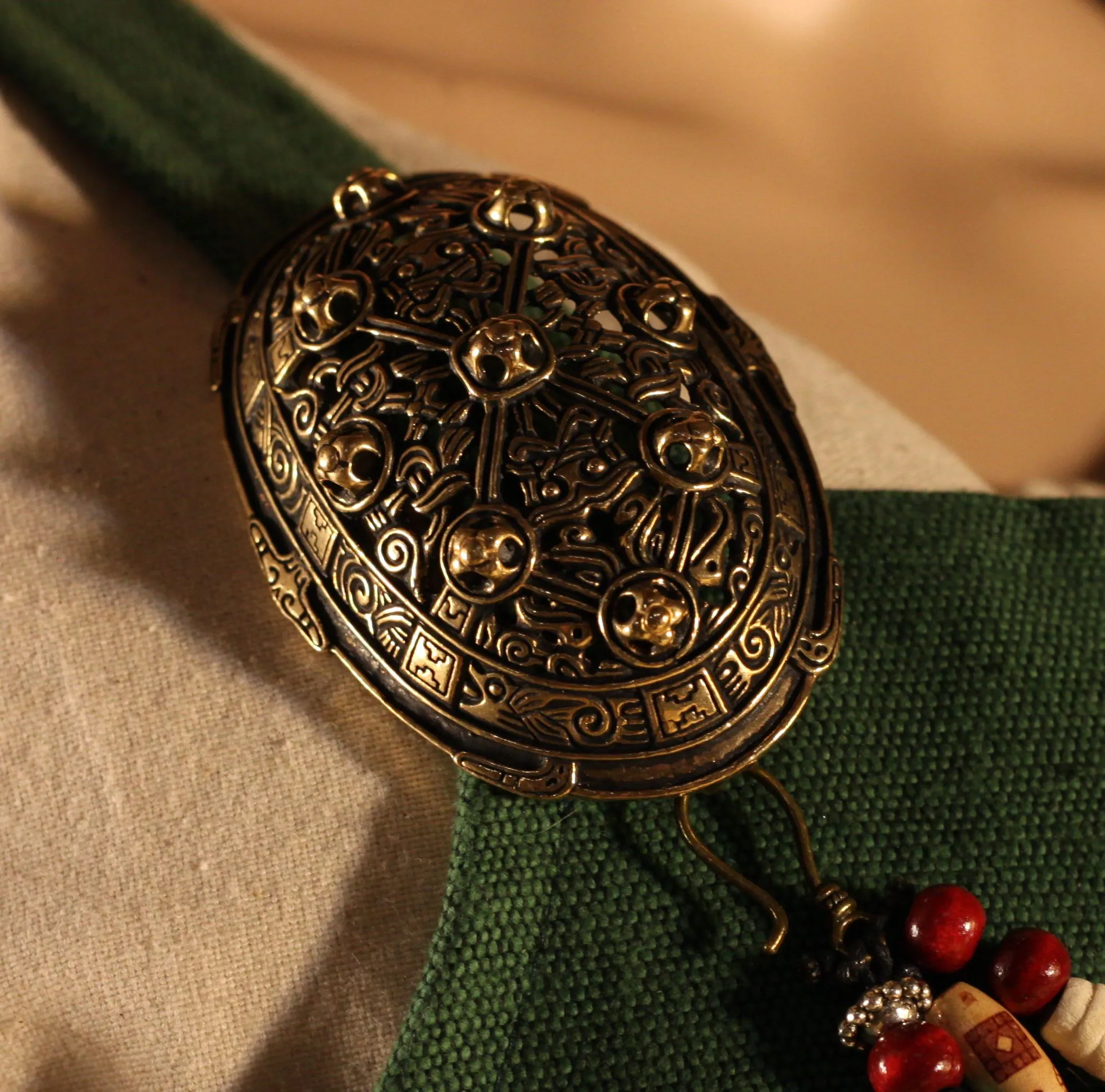 Wikinger Ovalfibel - Schalenfibel