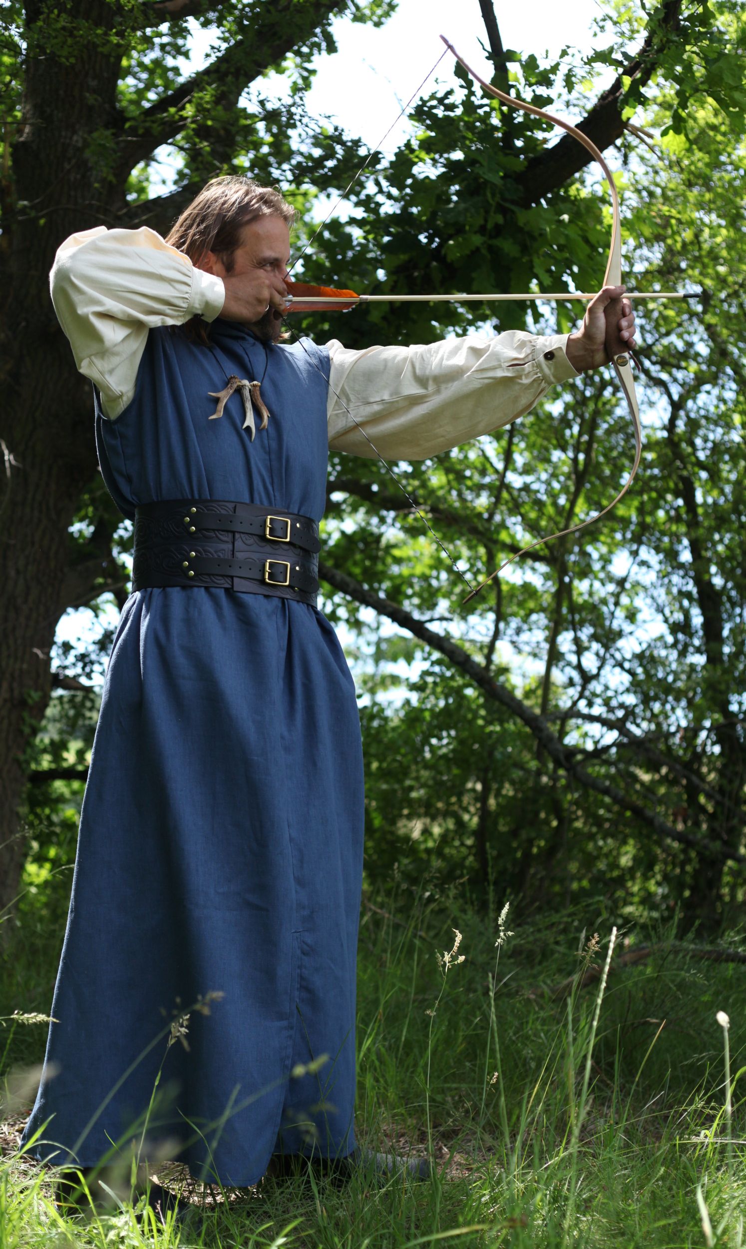 Breiter LARP Ledergürtel, blau