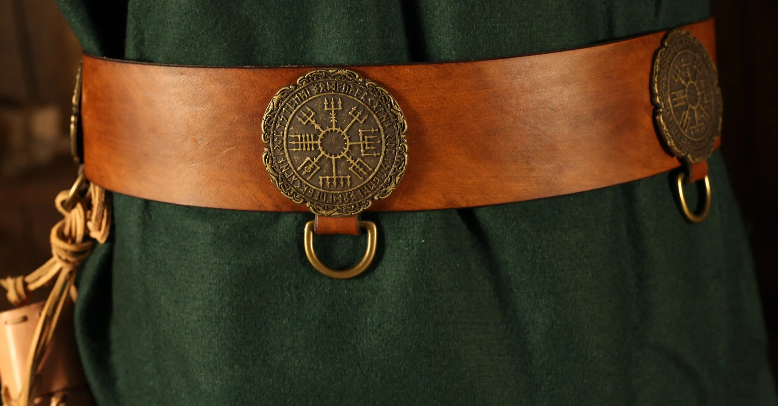 Wikingerbreitgürtel 7cm Vegvísir