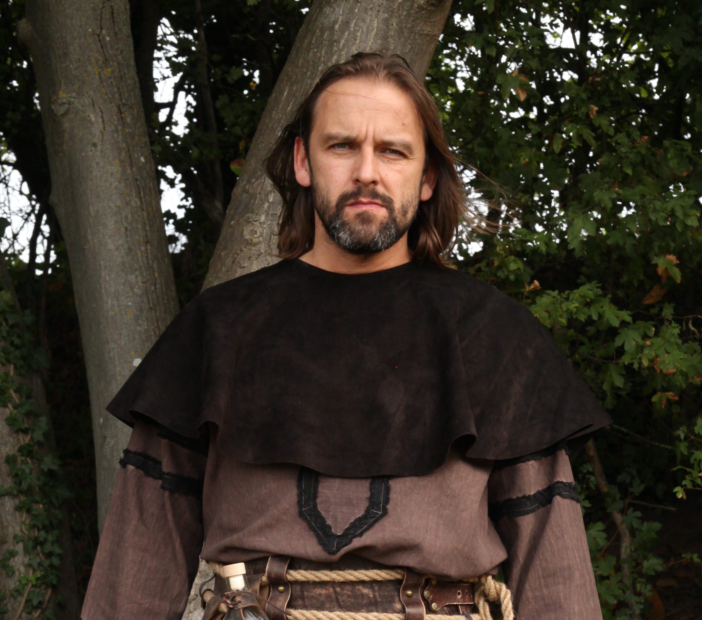 Gugel/Poncho aus Wildleder