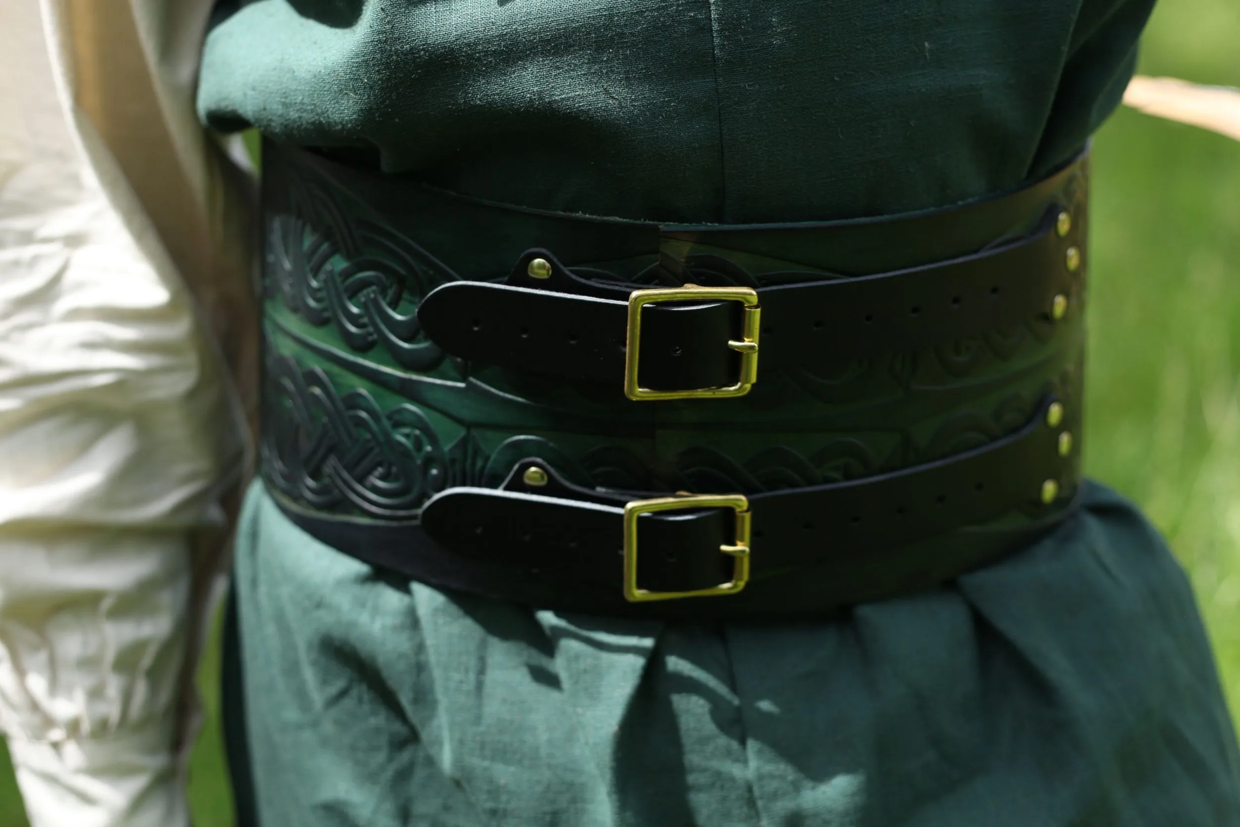 Breiter LARP Ledergürtel, grün