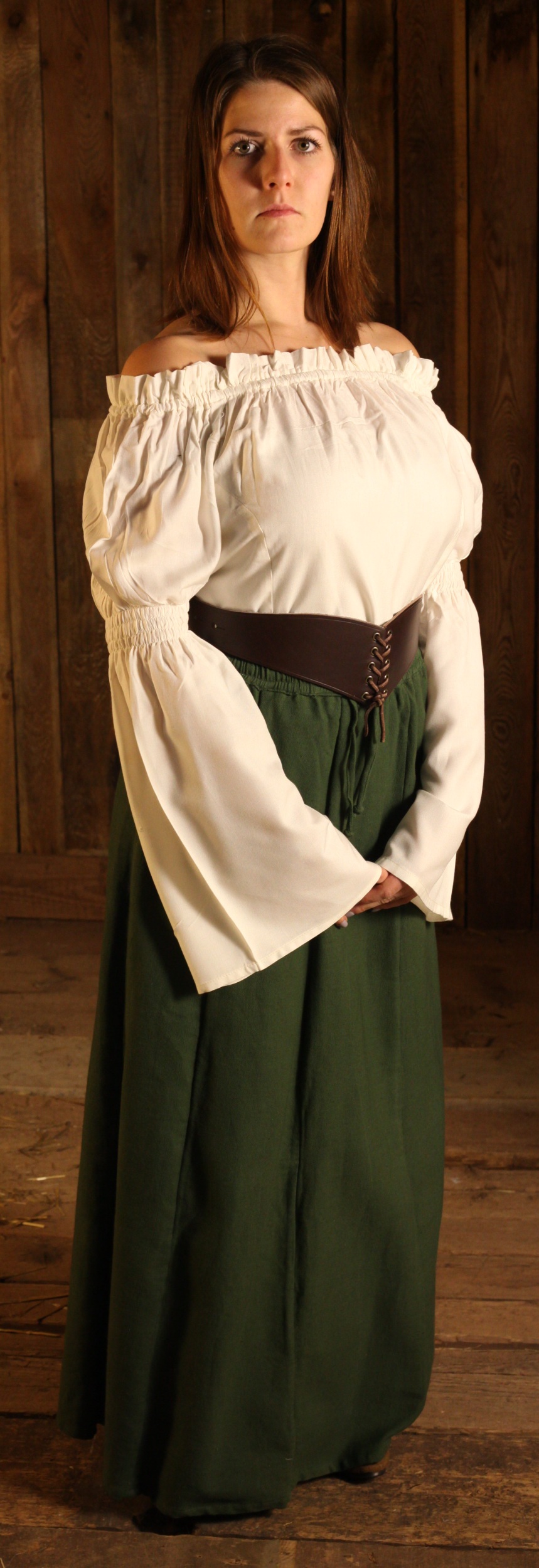 Mittelalterliches Gewandset für Frauen II