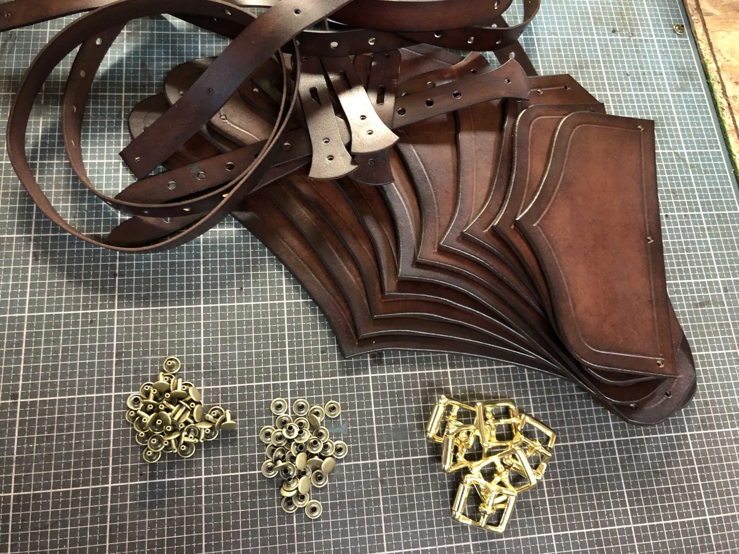 LARP Schulterrüstung DIY Bausatz