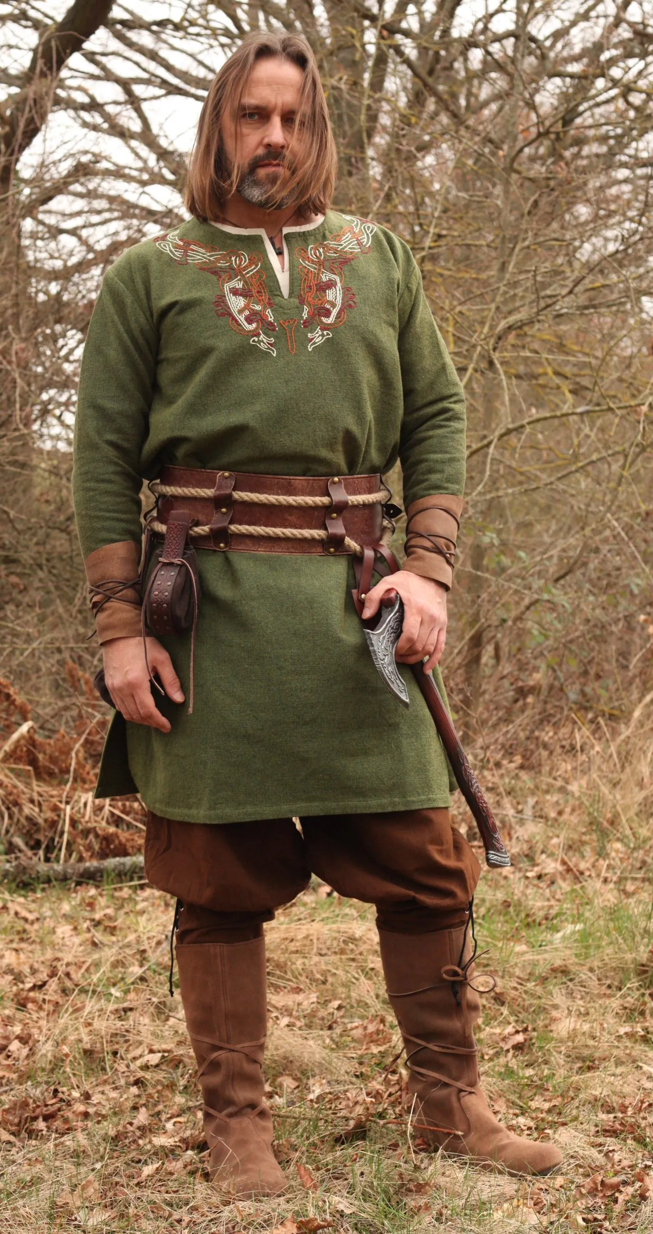 green-viking-tunic-snorri-with-hand-embroidery-lc-8774gr_1