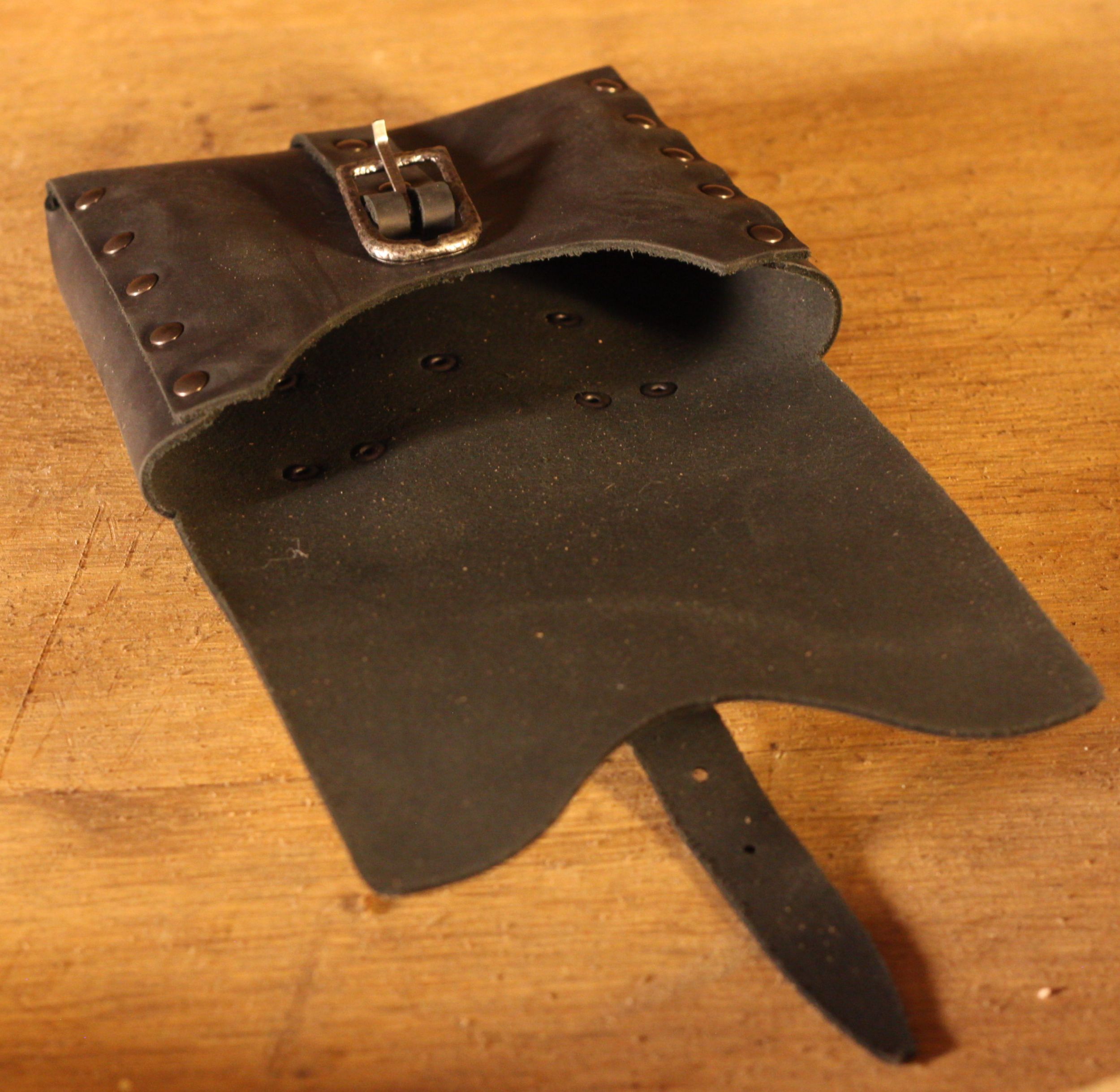 Kleine Gürteltasche aus Leder