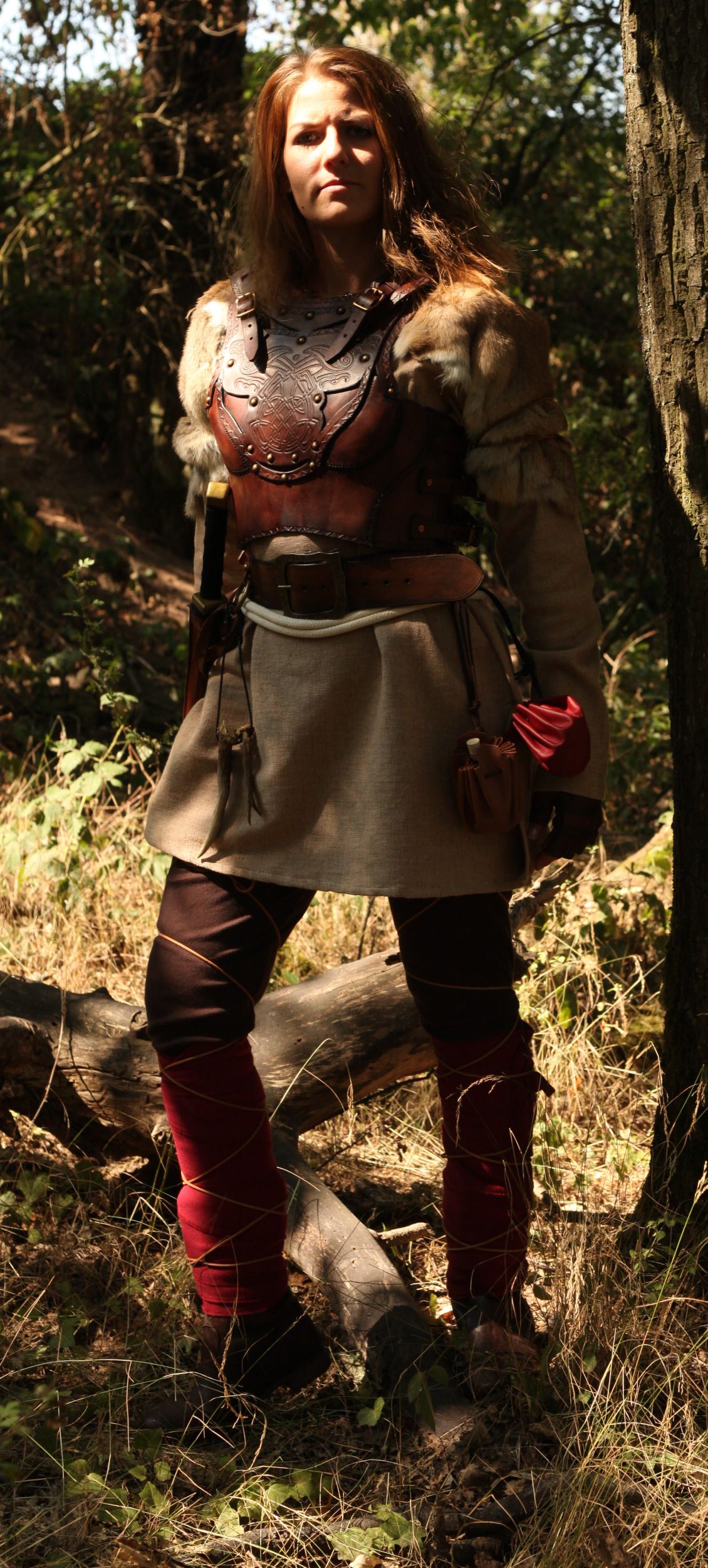 LARP Lederrüstung Clanführerin