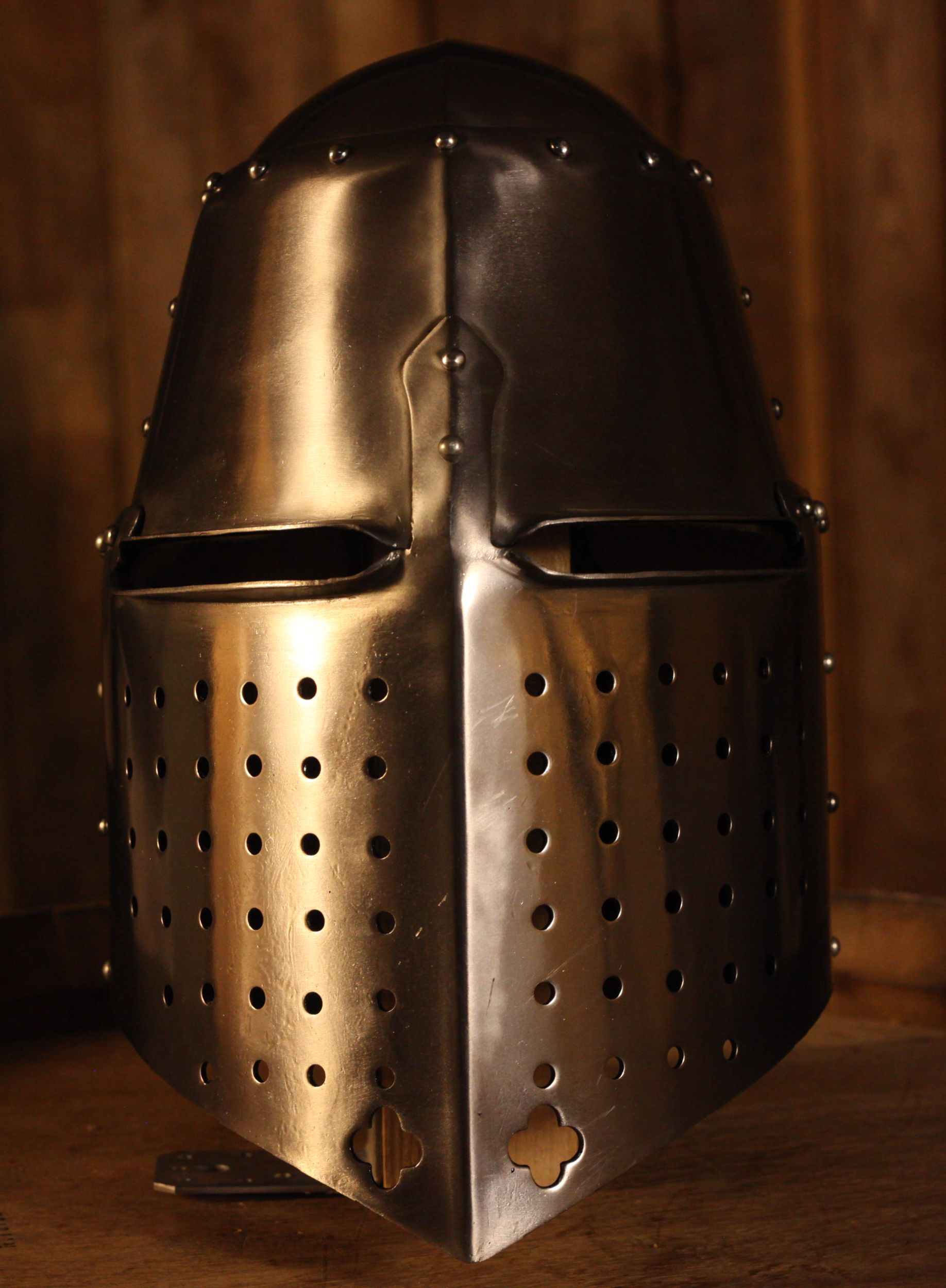 Mittelalterlicher Helm mit Visier, 1,6mm